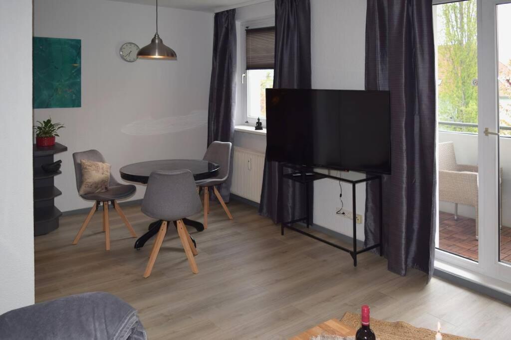 Md-5 Stadtfeld Beimsstrasse 81 - Appartement Domblick - Parkplatz - Balkon - 2Einzelbetten - Schlafsofa Магдебург Екстер'єр фото