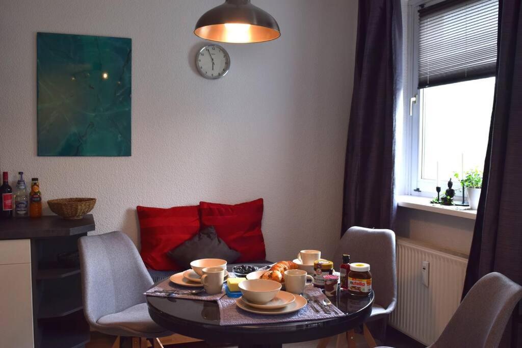 Md-5 Stadtfeld Beimsstrasse 81 - Appartement Domblick - Parkplatz - Balkon - 2Einzelbetten - Schlafsofa Магдебург Екстер'єр фото